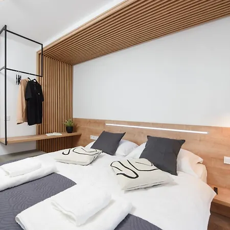 아파트 Fux Luxury Rooftop Terrace Jacuzzi & Bbq 자다르