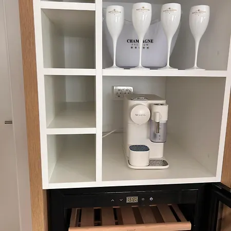 Fux Luxury Rooftop Terrace Jacuzzi & Bbq 아파트 자다르